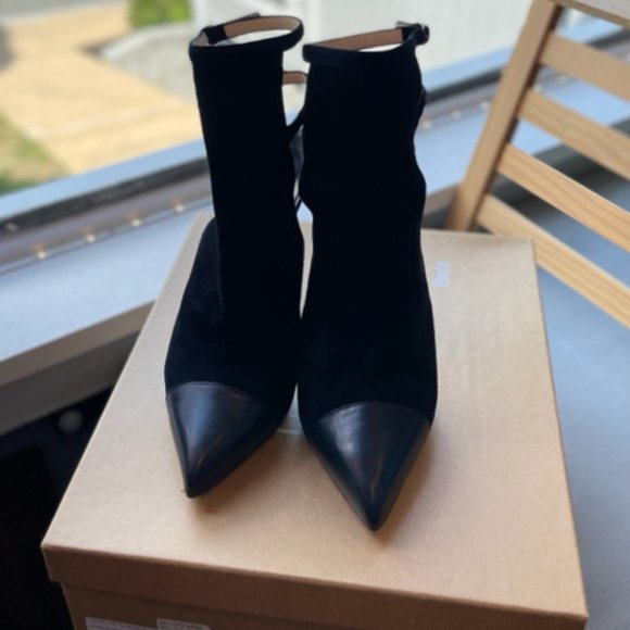 Christian Louboutin Lynn Open Back Ankle Boot Sz 39.5 Shoe - Picture 3 of 7